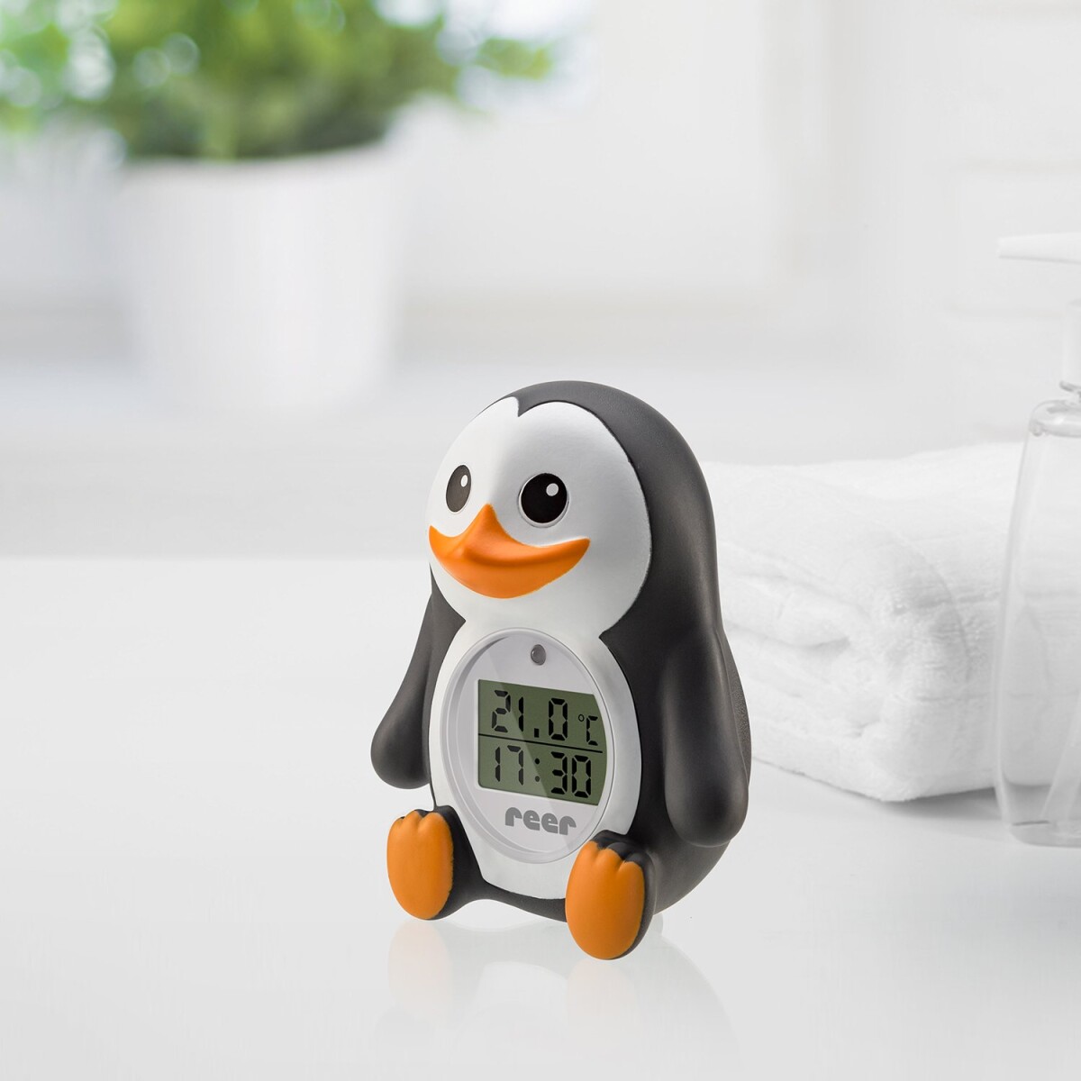 Reer - Badetermometer Pingu - Black White And Orange - 17 X 46 X 97 Cm