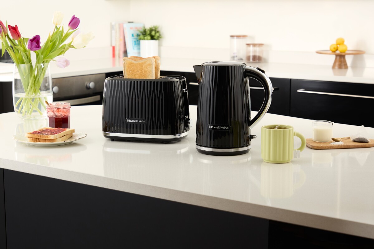 Russell Hobbs - Eden Elkedel - Sort - 1 7 L
