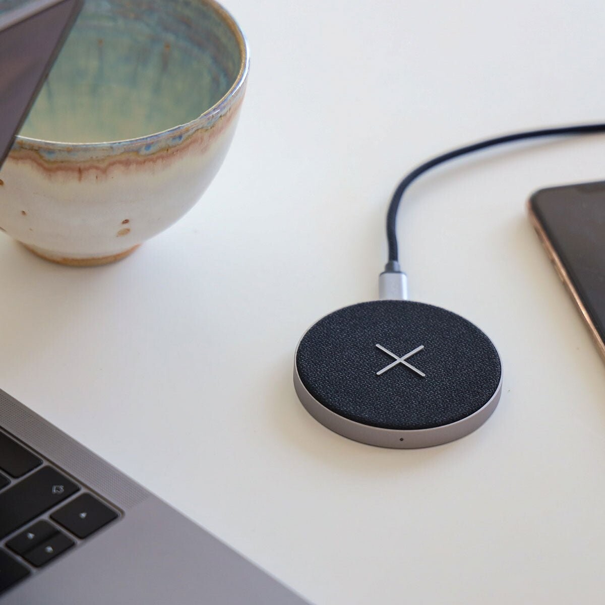 Sackit - Charge 50 Care Trådløs Oplader - Sort