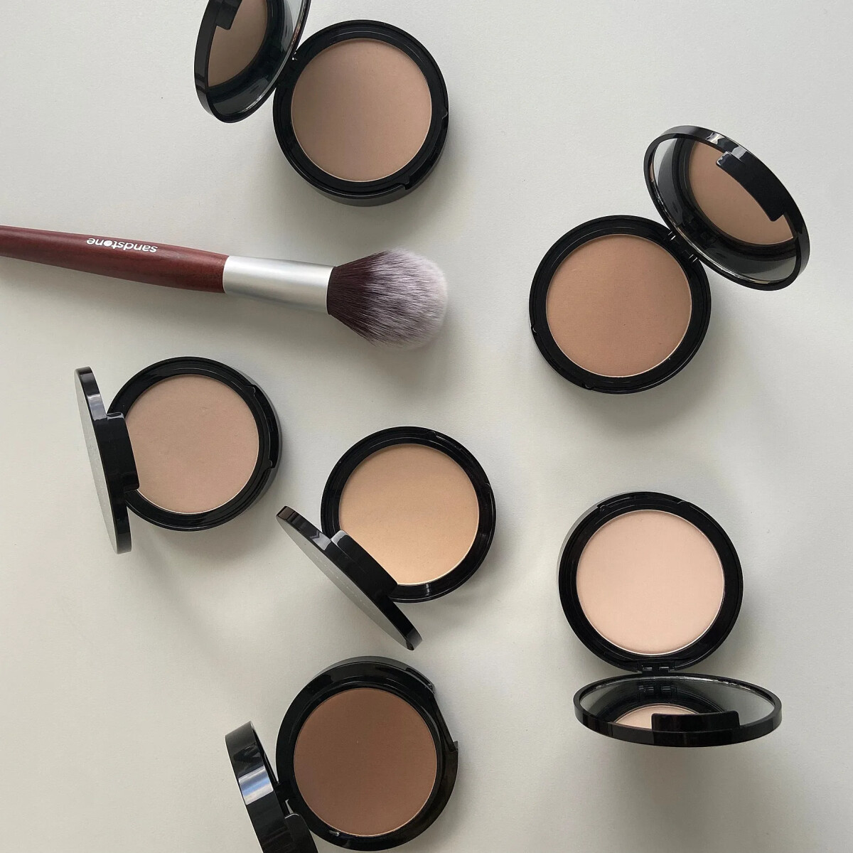 Sandstone - Pressed Mineral Foundation C3 Warm Ivory