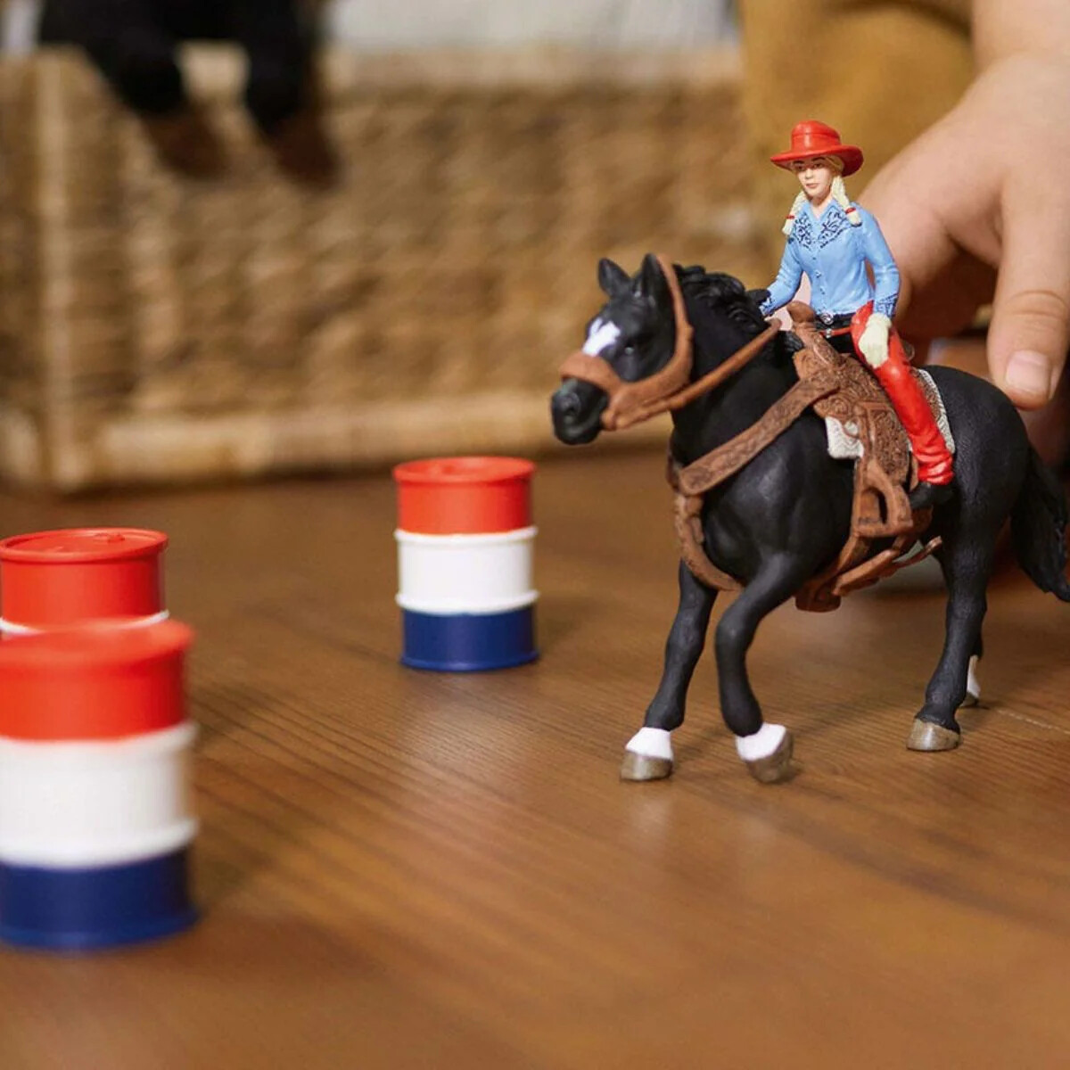 Schleich Farm World - Barrel Racing Med Cowgirl - 42576