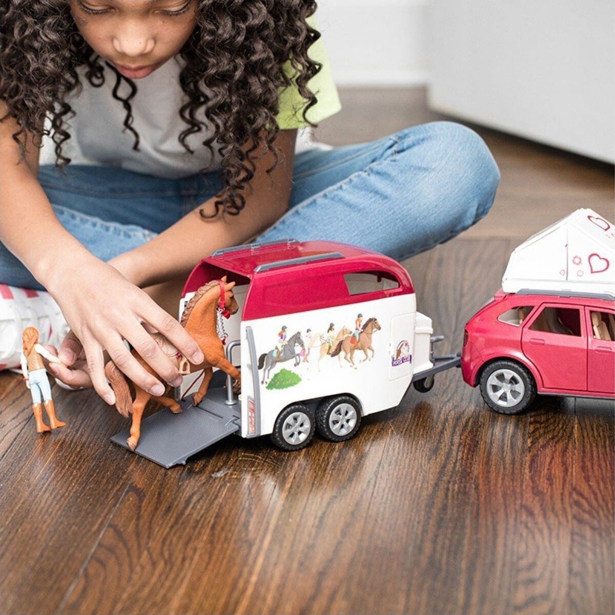 Schleich Horse Club - Bil Med Hestetrailer Og Tilbehør - 42535