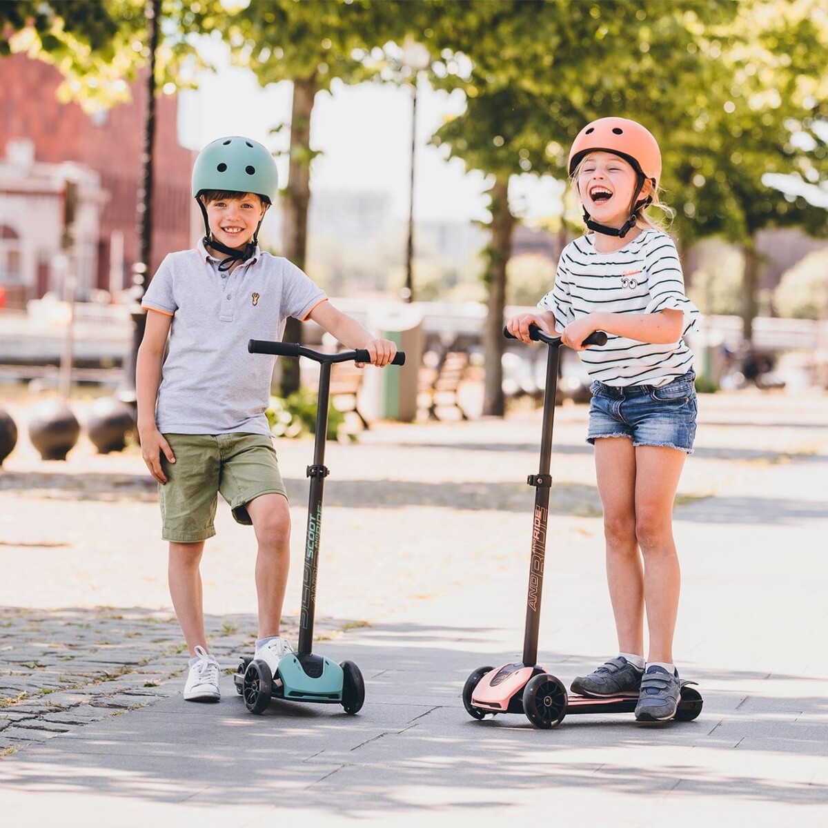 Scoot And Ride - Highwaykick 5 Led - Løbehjul Til Børn - Peach