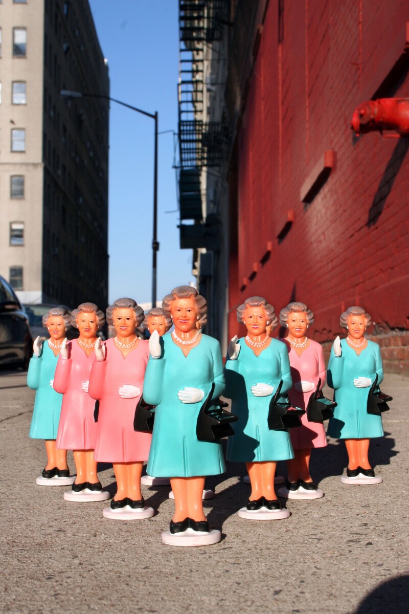 Queen Elizabeth Solcelle Figur - Kikkerland