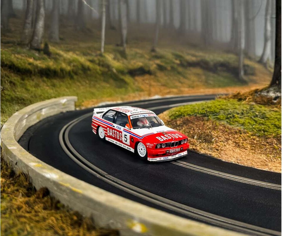 Scalextric C4587A - 24H Spa Winners Bmw Twin Pack - Legends