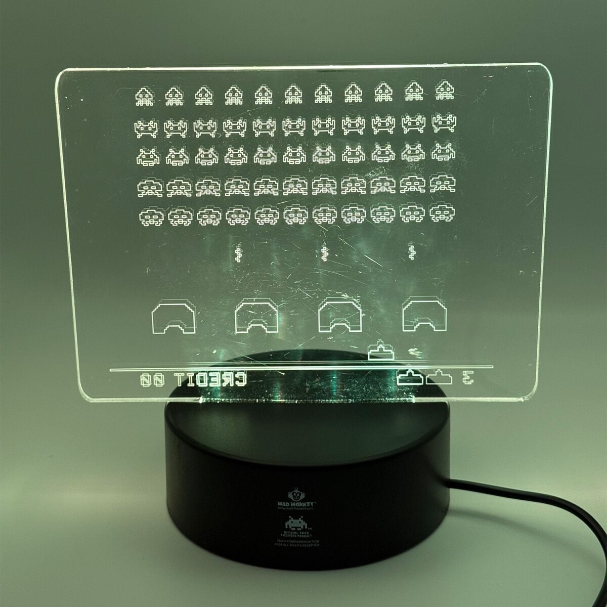 Mad Monkey - Space Invaders Lamp - Akryl Lampe Med Farveskift