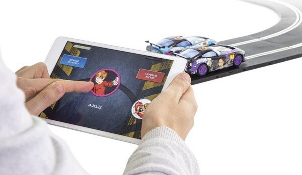 Scalextric - Spark Plug - Styr Din Bil Med App - C8333