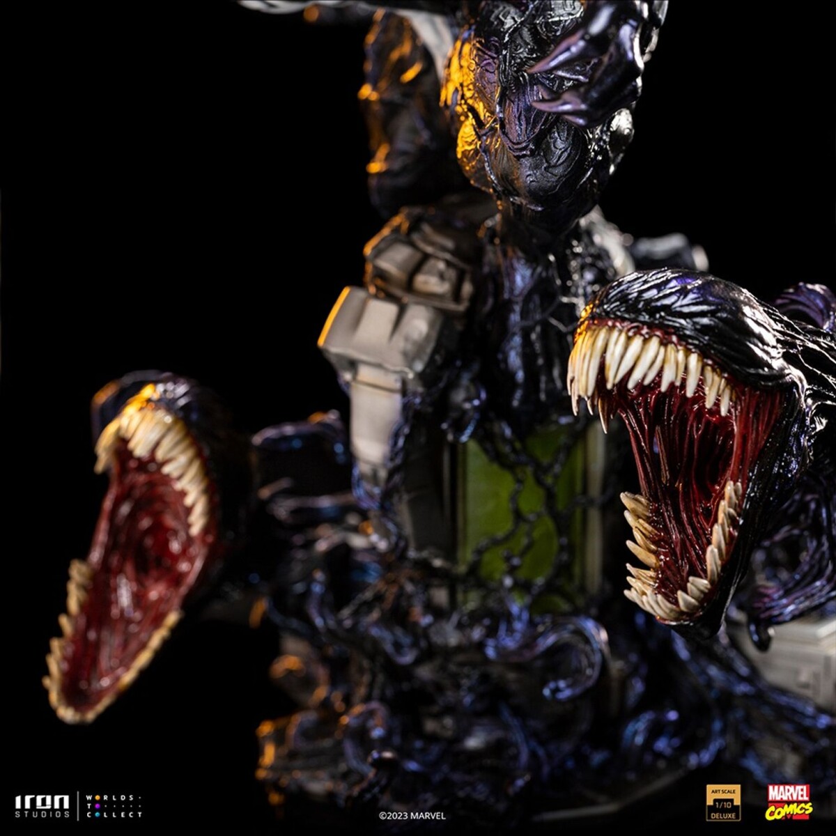 Spider-Man Vs Villains - Venom Deluxe Statue Scale 110