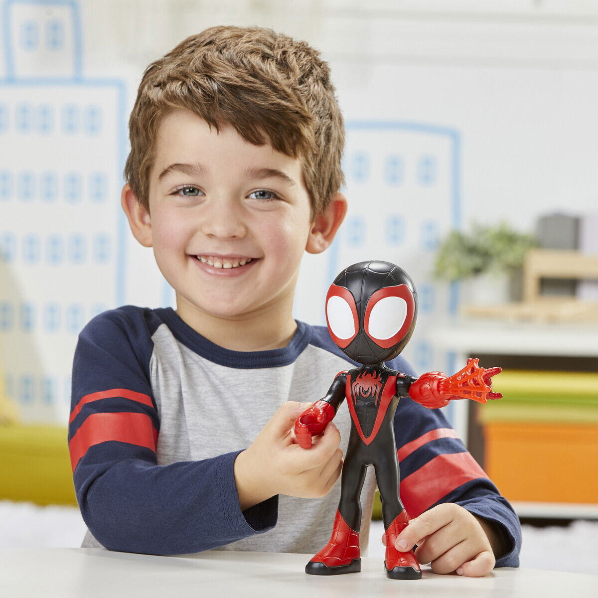 Spidey Friends - Miles Morales Figur - 22 5 Cm - Hasbro F3988