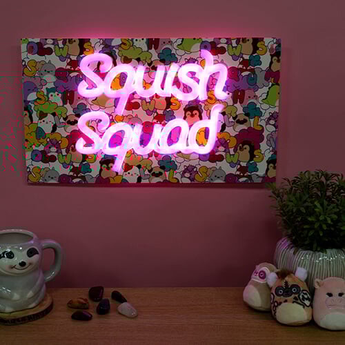 Squishmallows - Squish Squad Neon Wall Light - Neon Pink