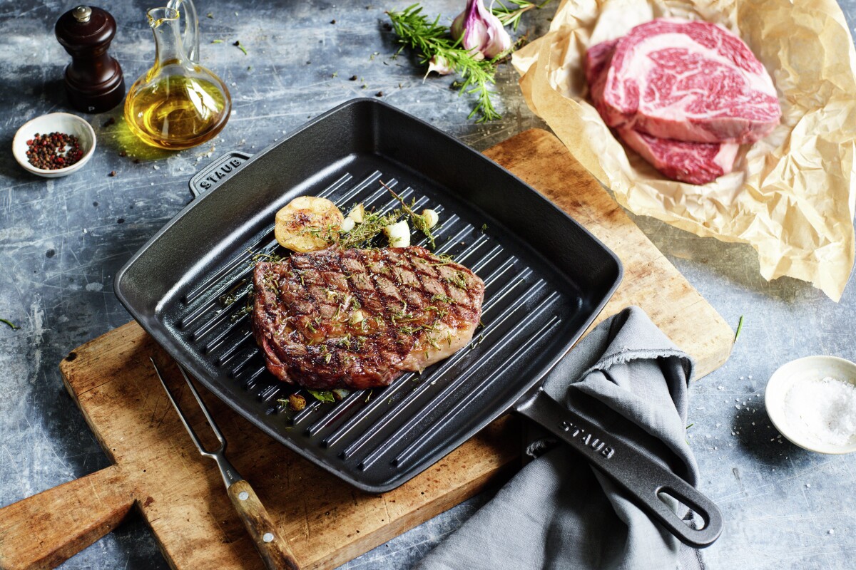Staub - Amerikansk Grill - Sort - 26 Cm