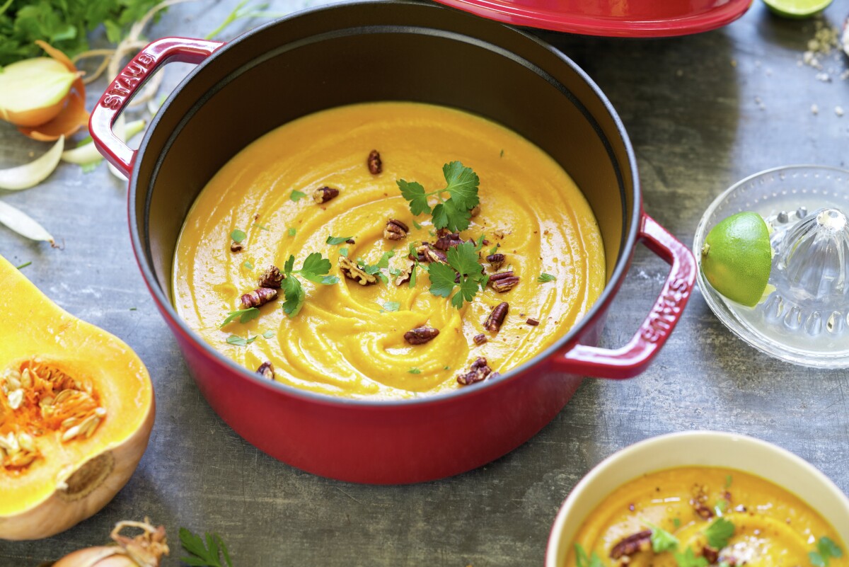 Staub - Cocotte - Kirsebærrød - 24 Cm