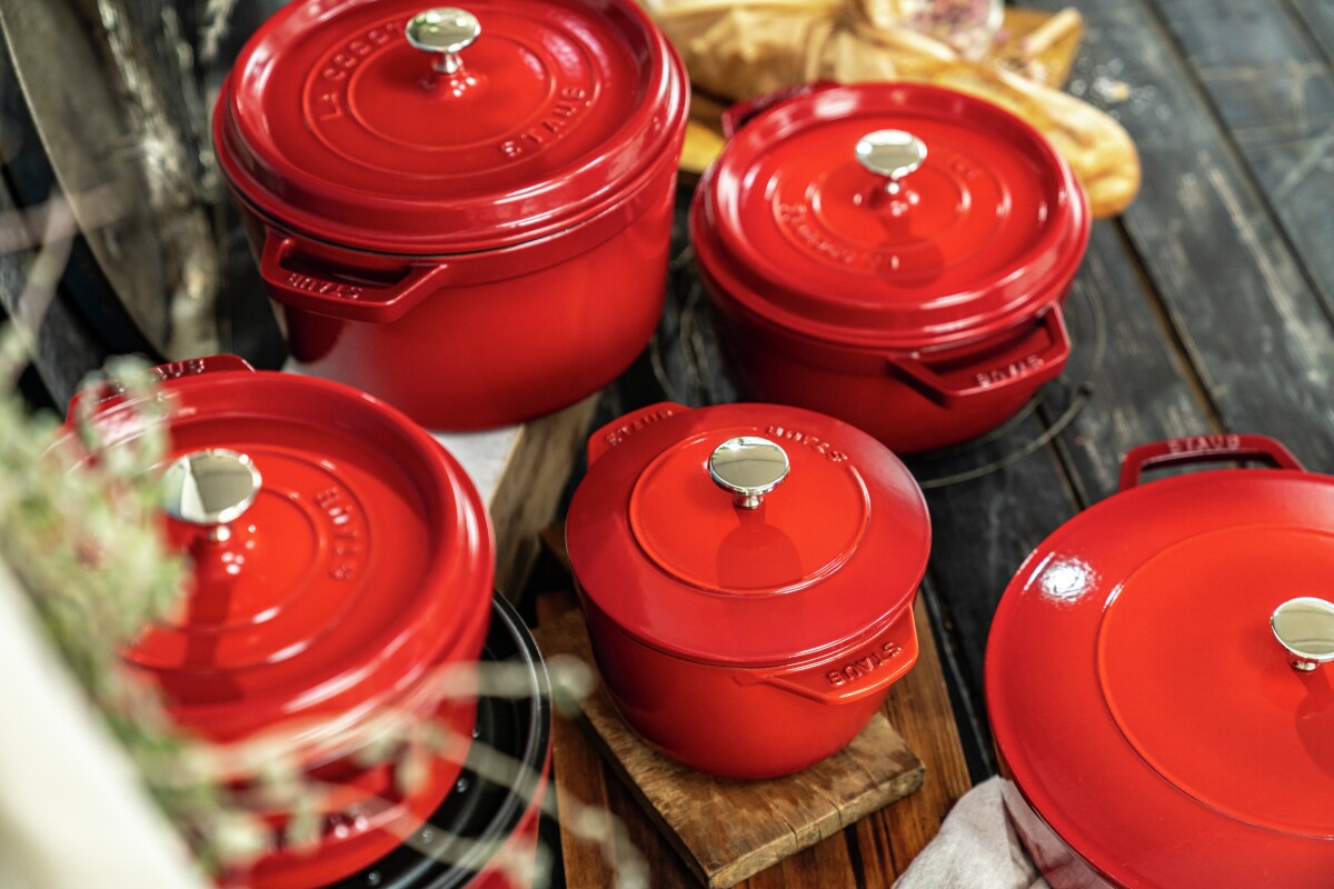 Staub - Cocotte - Kirsebærrød - 30 Cm