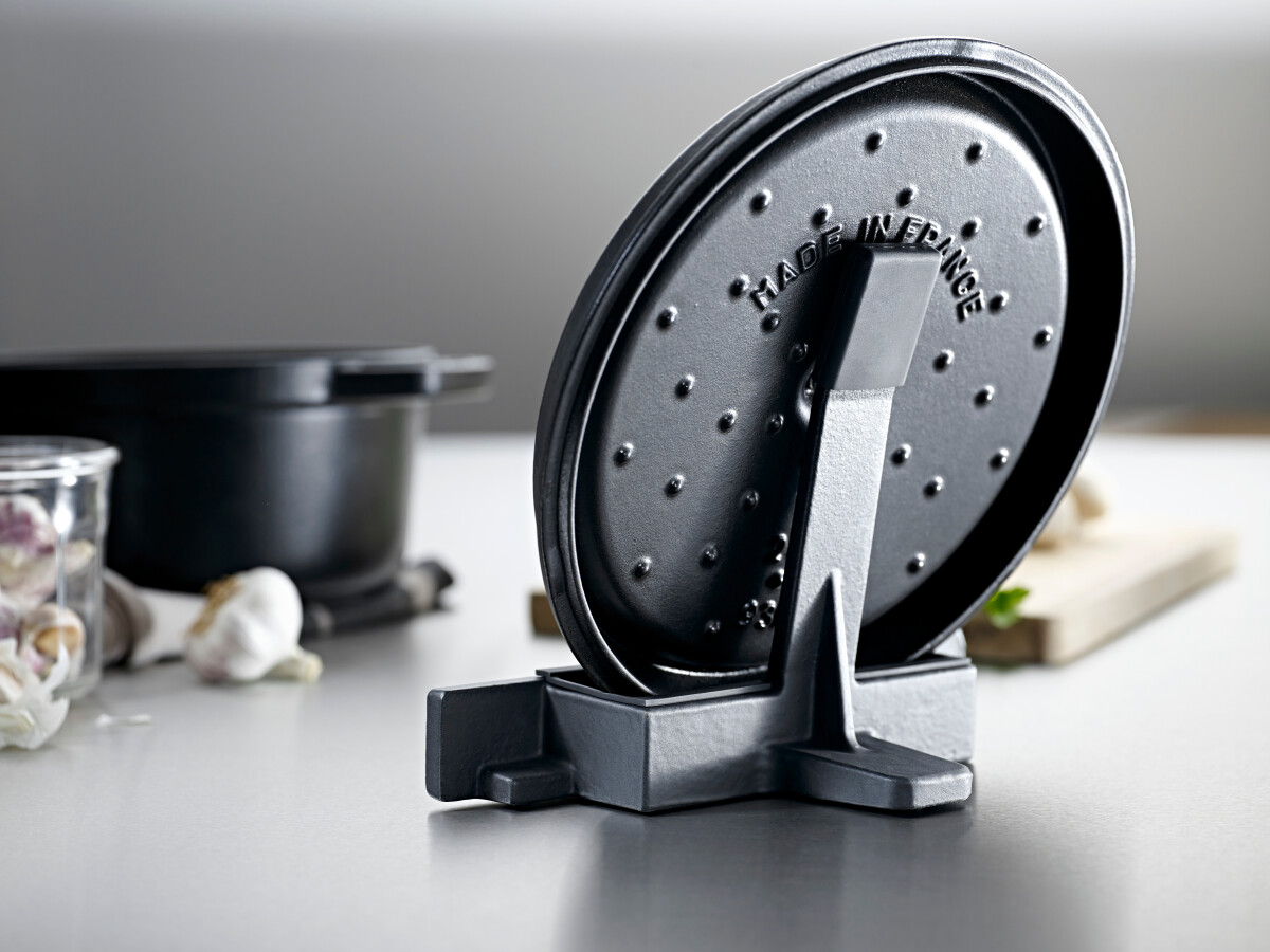 Staub - Lågholder Støbejern - Black - 20 X 33 Cm