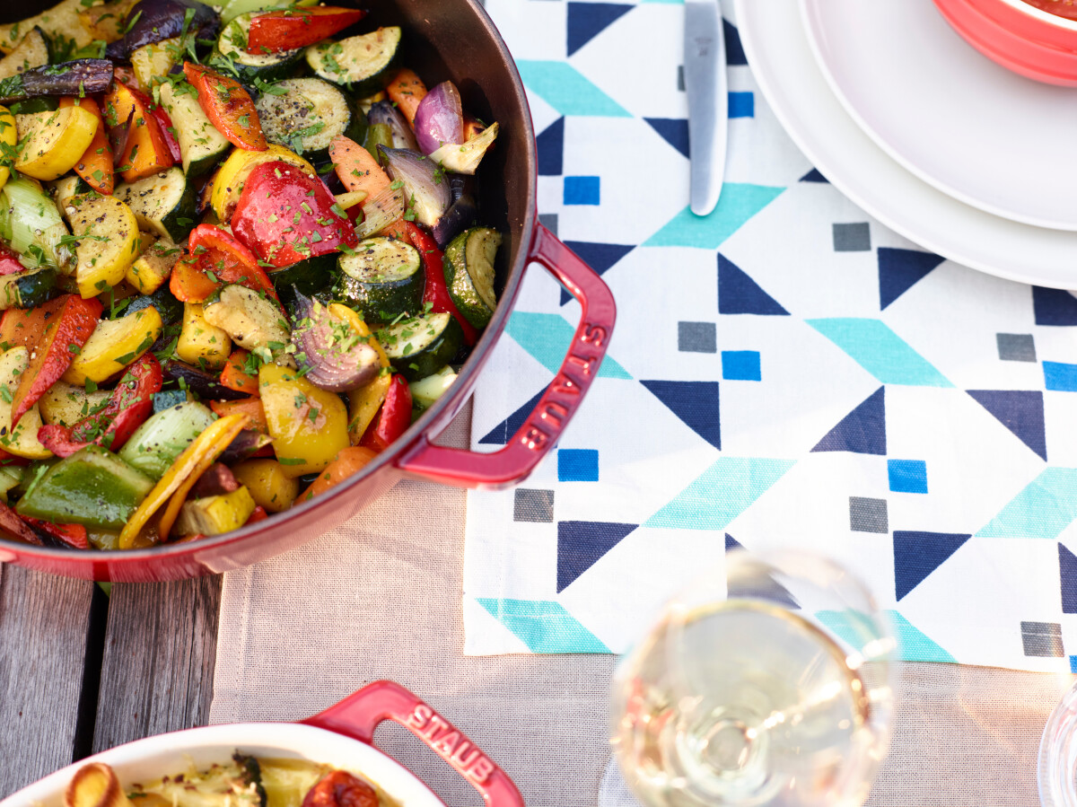 Staub - Sautepande Chistera - Cherry - 24 Cm