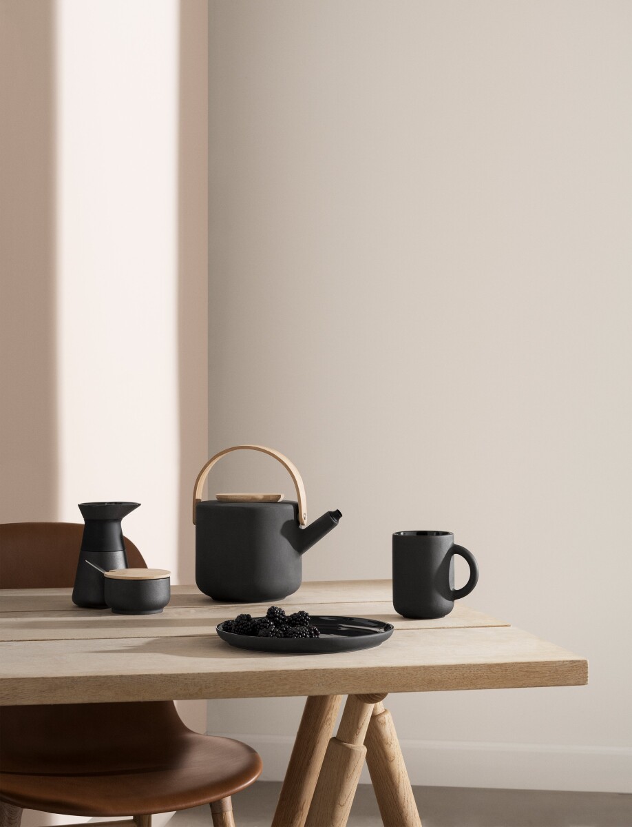 Stelton - Theo Tekande I Stentøj - Drypfri - 1 25 L - Sort