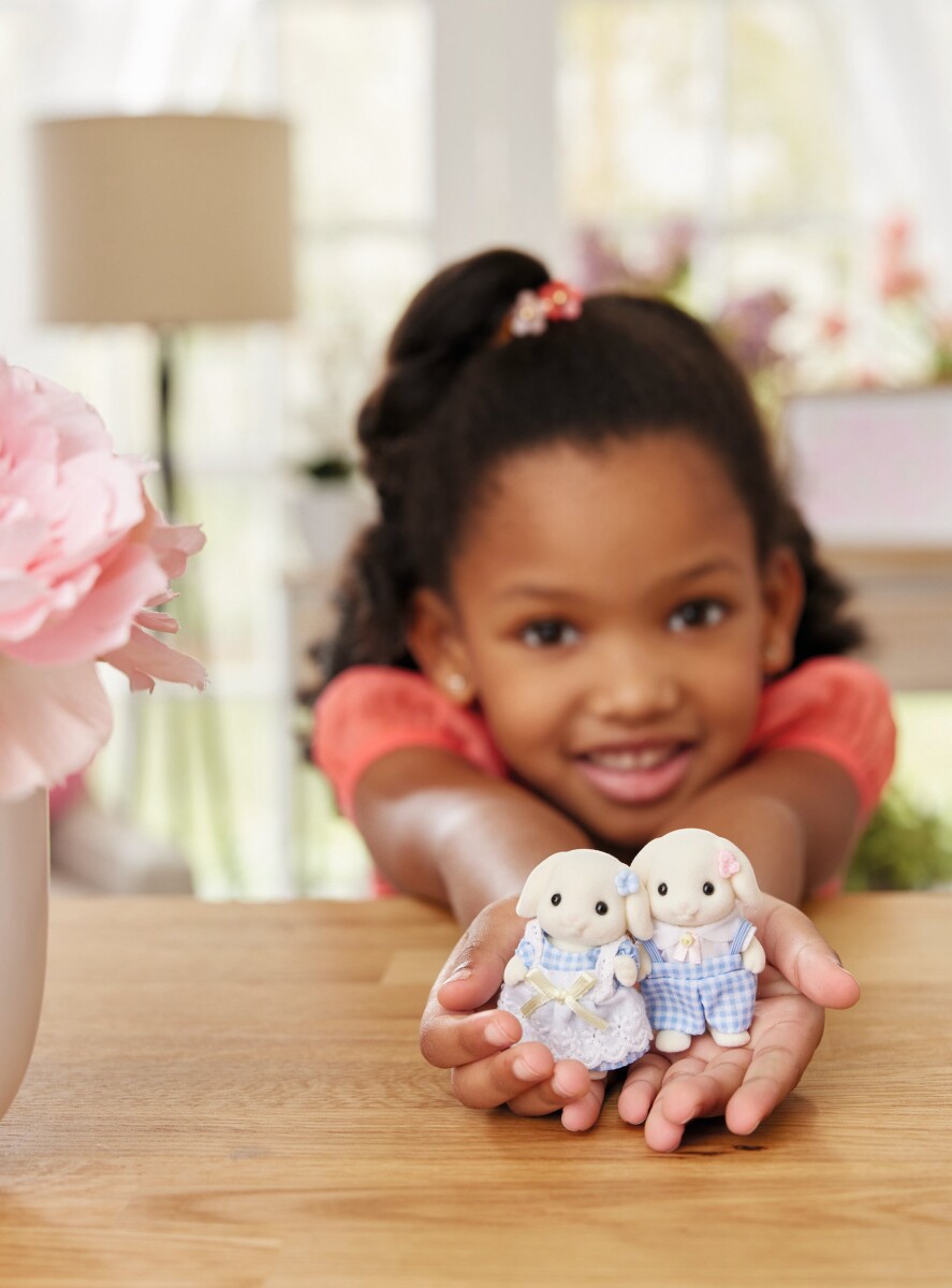 Sylvanian Families - Flora Kanin Bror Og Søster - Havesæt - 5736