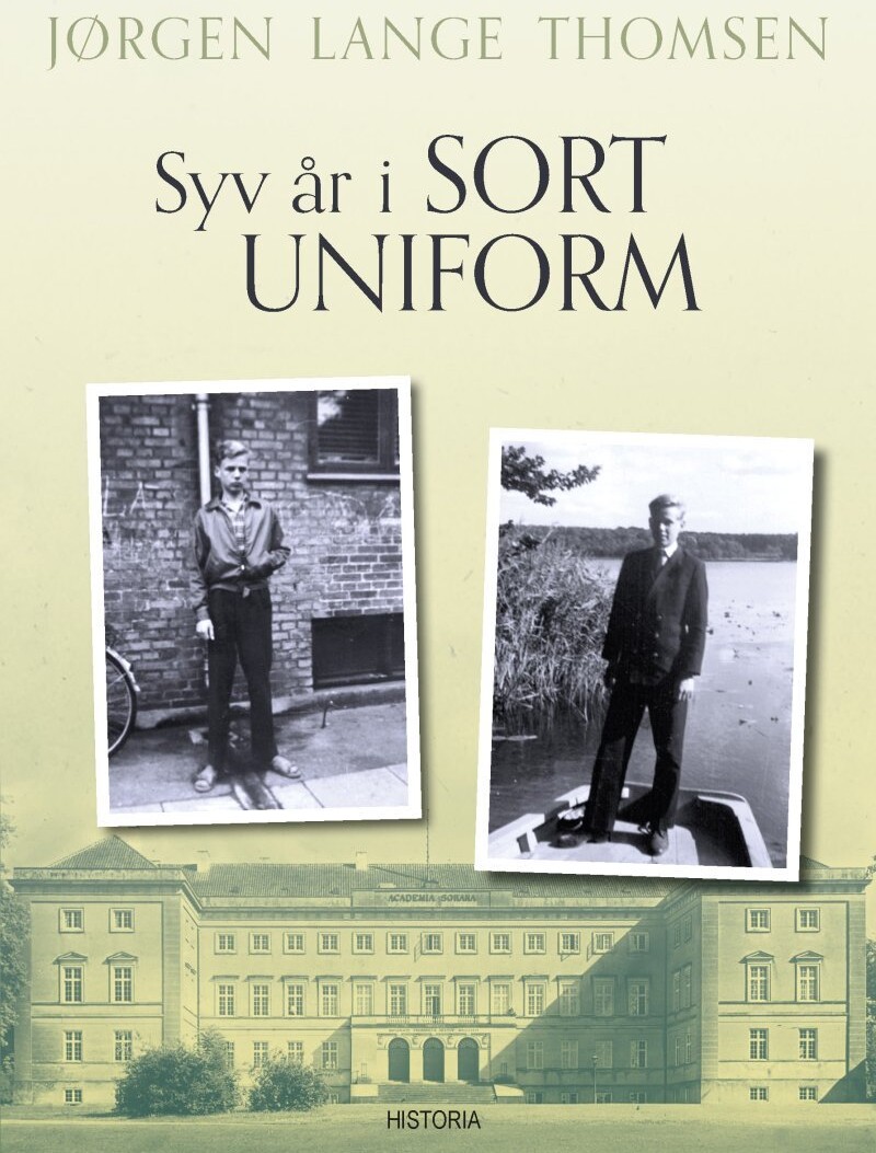 Syv År I Sort Uniform