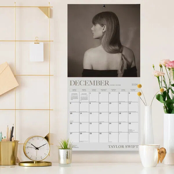 Taylor Swift Officiel Kalender 2026 - Firkantet