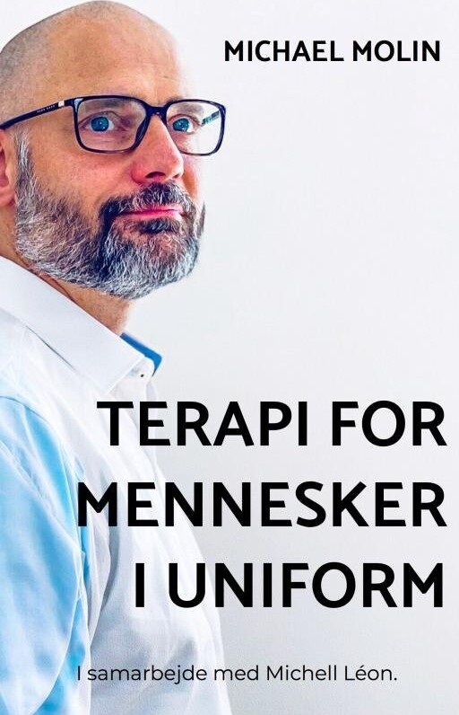 Terapi For Mennesker I Uniform