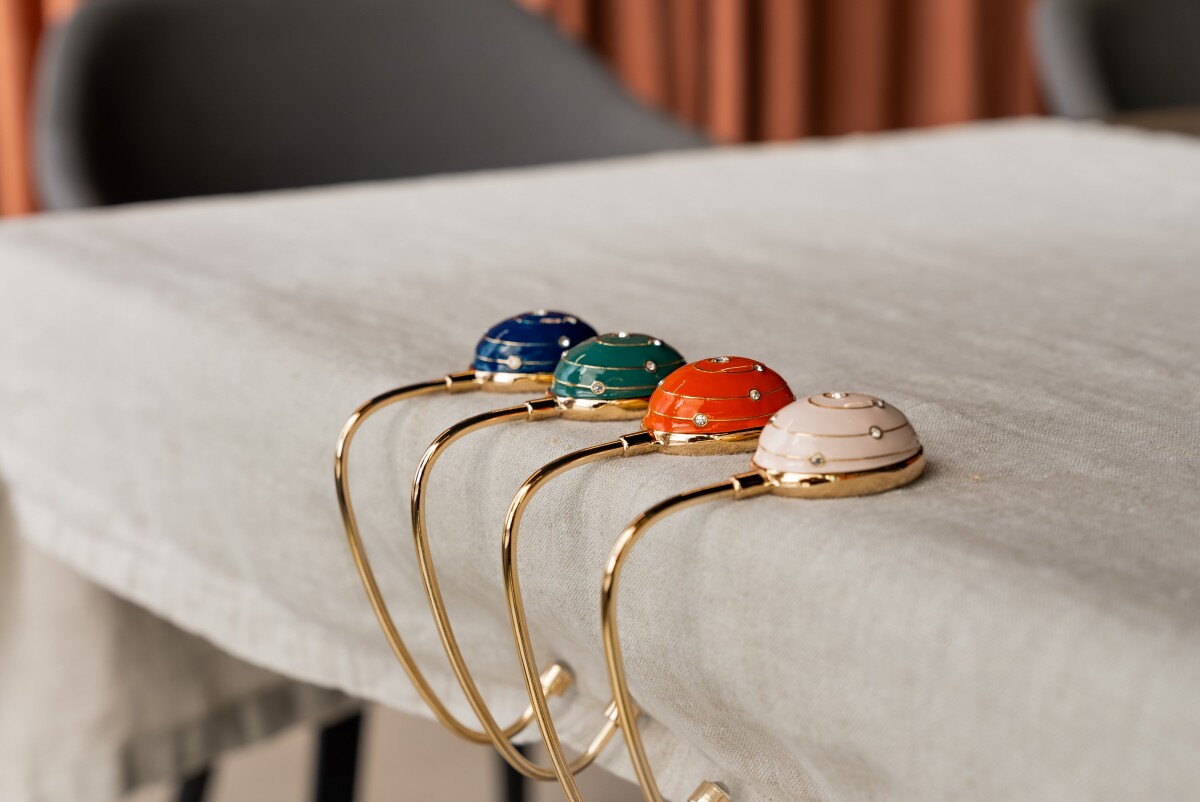 The Baghanger By Emilyf Taskeholder - Some