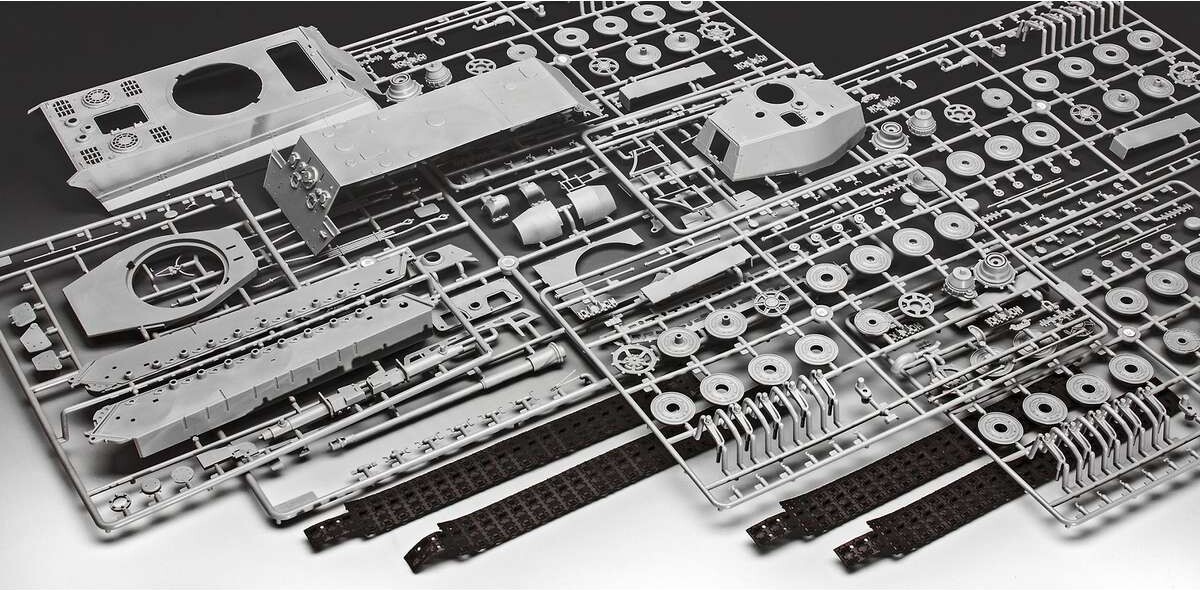 Revell - Tiger Ii Ausf B Tank Byggesæt - 1 35 - 03249
