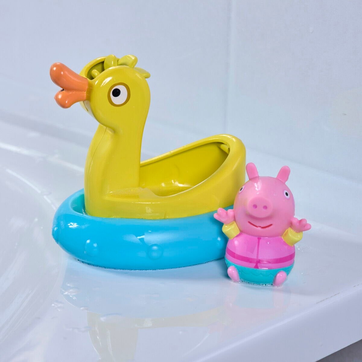 Toomies - Peppa Duck Bath Float