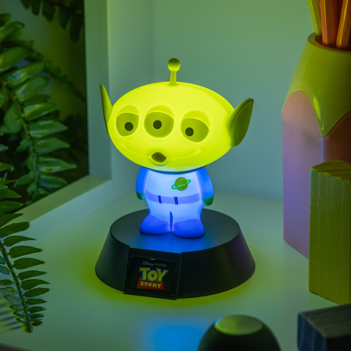 Toy Story - Alien Icon Light