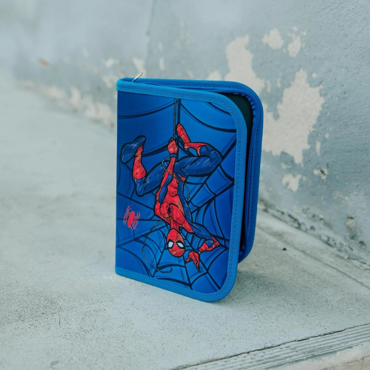 Undercover - Spider-Man Fyldt Penalhus