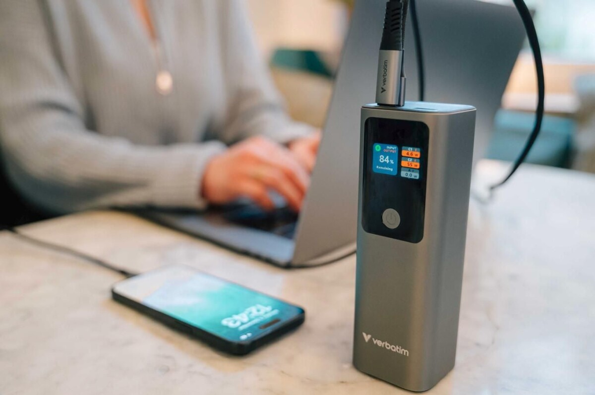 Verbatim - Charge N Go Power Bank 27000Mah 183W