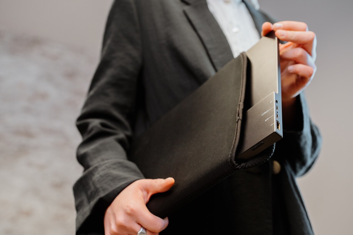 Verbatim - Pmt-15 4K Portable Touchscreen Monitor 156 4K Ultra Hd Metal