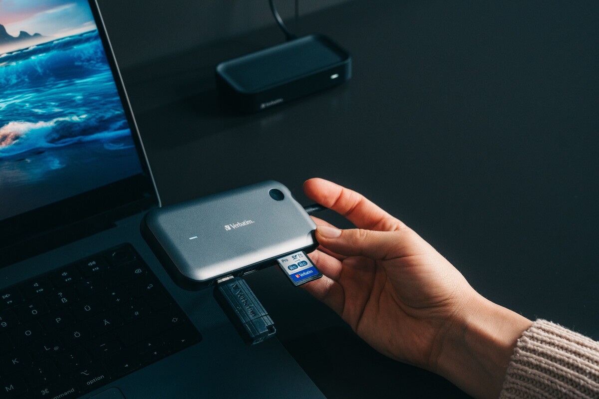 Verbatim - Share My Screen Usb-C Wireless Display Adapter 1080P Whub