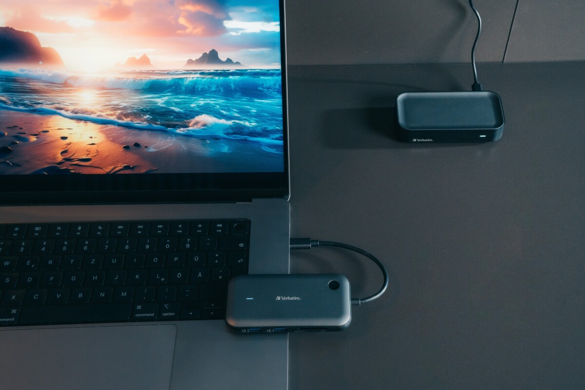 Verbatim - Share My Screen Usb-C Wireless Display Adapter 1080P Whub