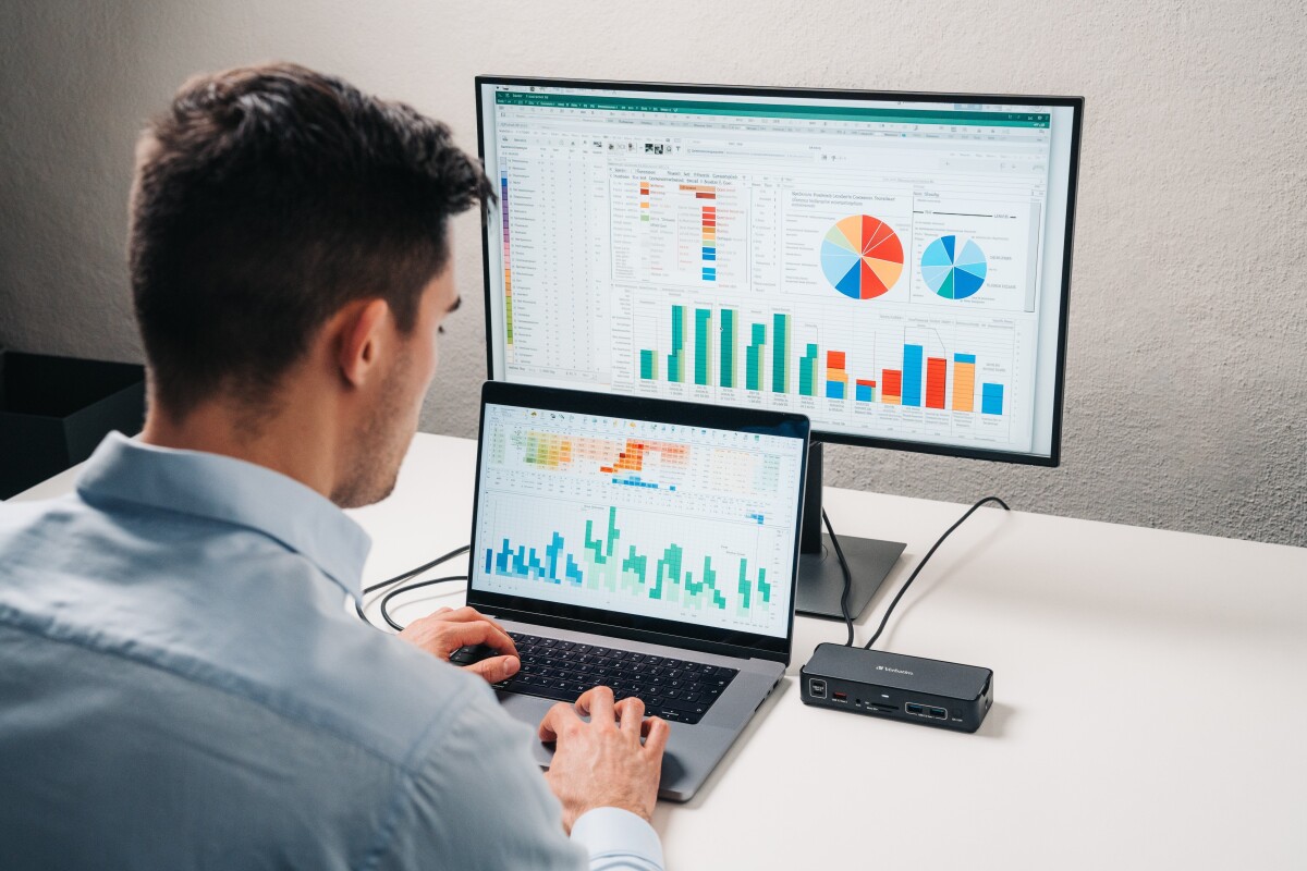 Verbatim - Usb-C Pro Docking Station 15 Port Cds-15