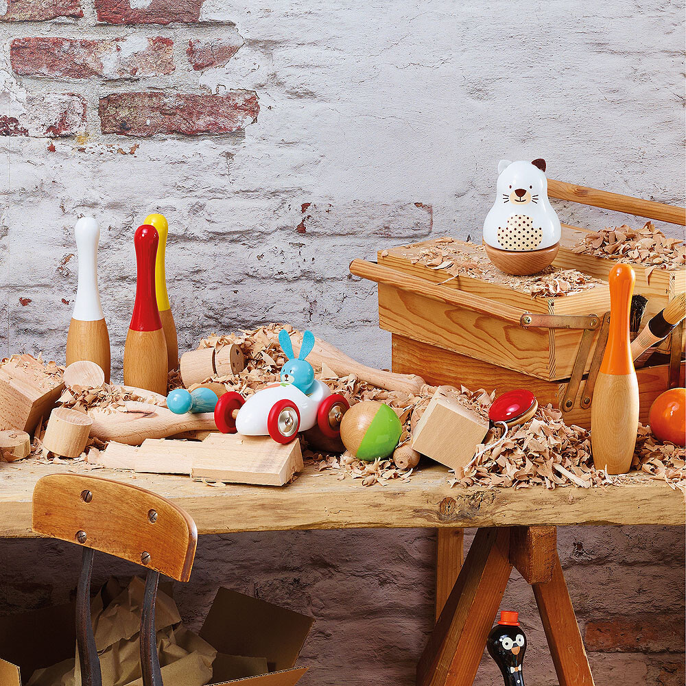 Bowling Sæt - Med 6 Kegler Og 2 Kugler - Vilac