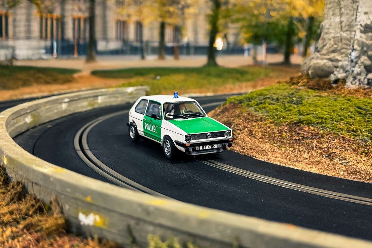 Scalextric - Volkswagen Golf Mk1 - Polizei - 1 32 - C4572