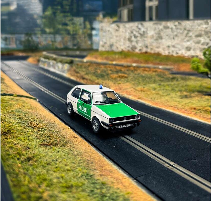 Scalextric - Volkswagen Golf Mk1 - Polizei - 1 32 - C4572