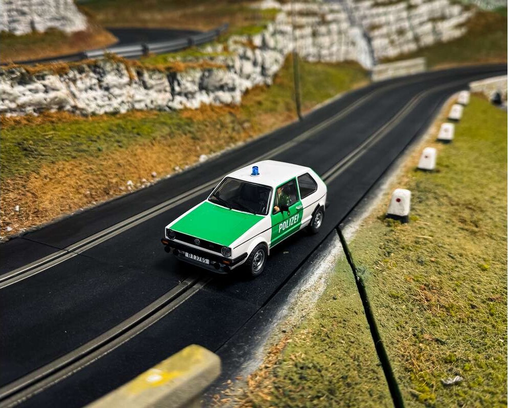 Scalextric - Volkswagen Golf Mk1 - Polizei - 1 32 - C4572