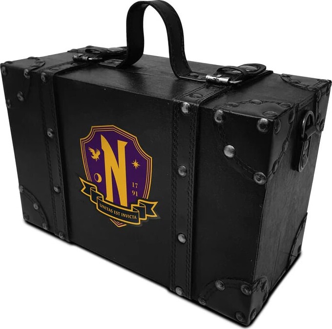 Wednesday Ravens Premium Trunk Gift Set