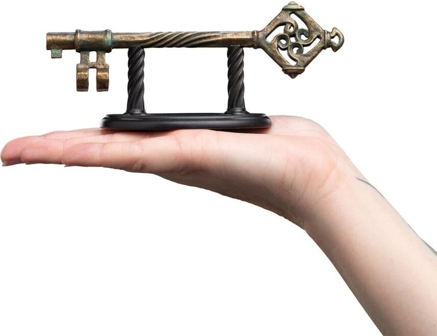 Weta Workshop - The Lord Of The Rings - Key To Bag End Replica - 1 1 Scale