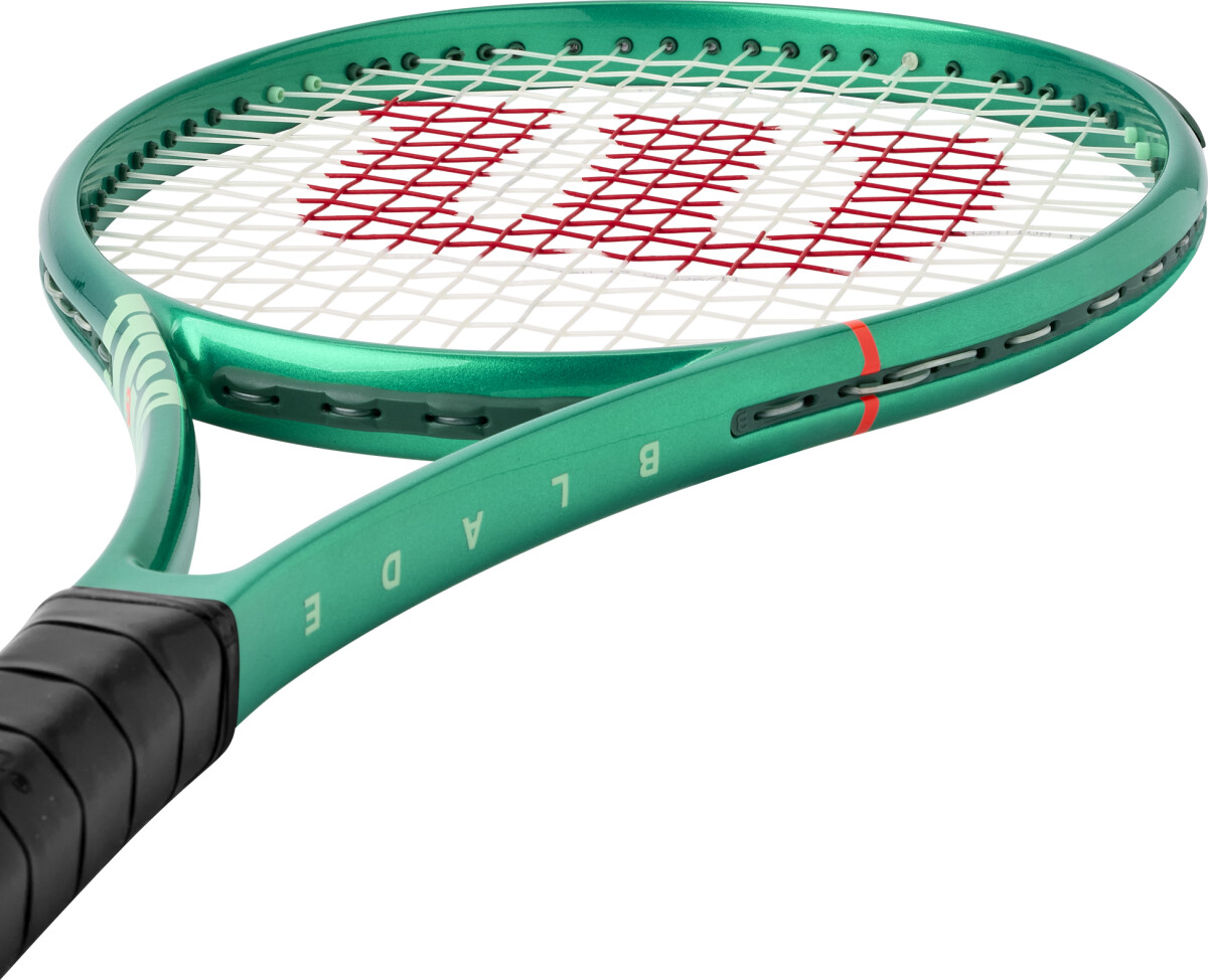 Wilson - Blade 101 Team V10 Tennisketsjer Med Strenge - Kontrol Og Topspin