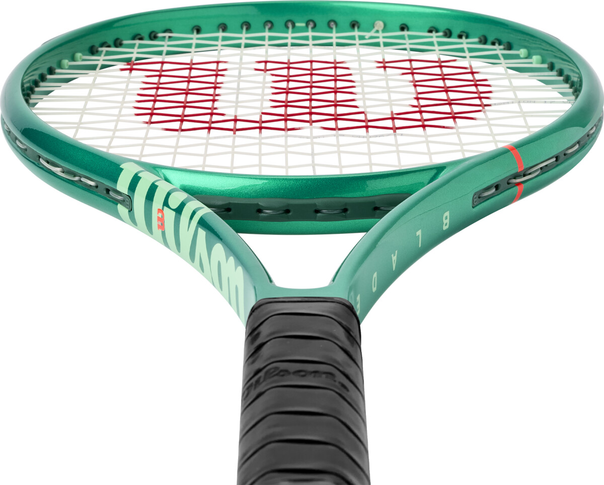 Wilson - Blade 101 Team V10 Tennisketsjer Med Strenge - Kontrol Og Topspin