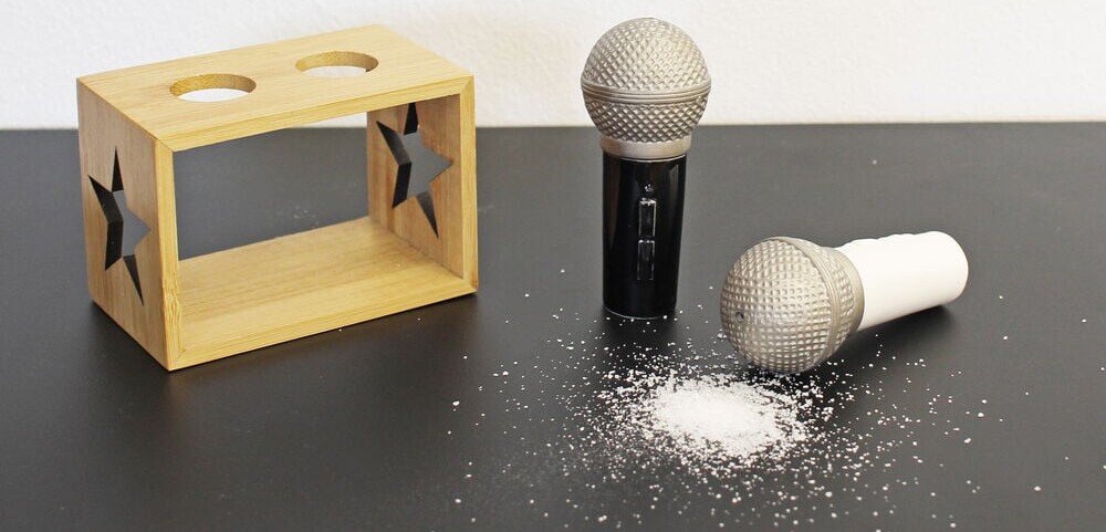 Winkee - Salt- Og Peber Dispenser - Microphone