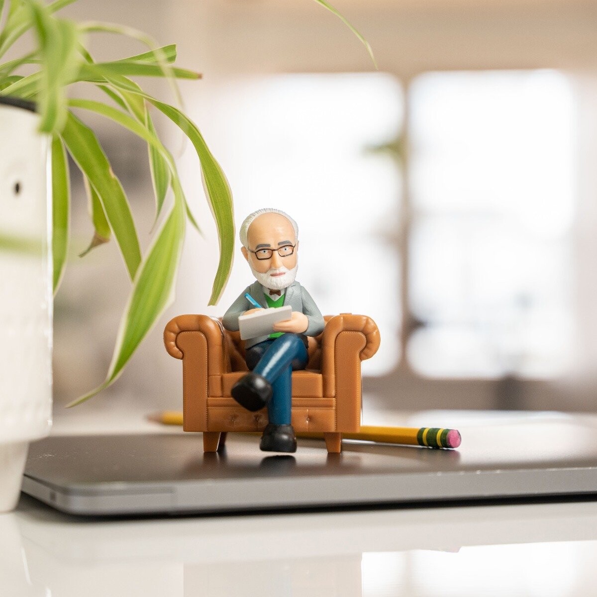 Winkee - Skrivebords Psykolog - 10 Cm X 7 Cm X 5 Cm