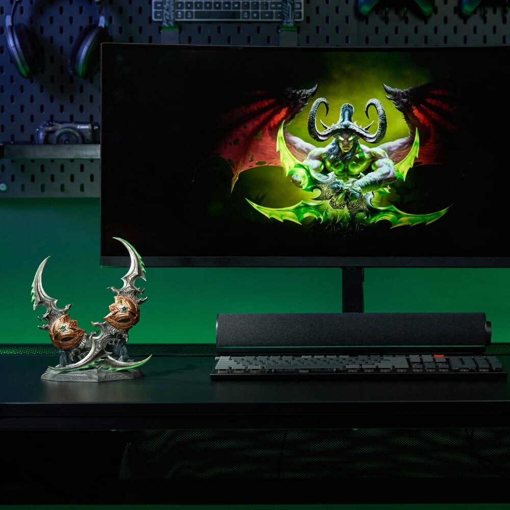 World Of Warcraft 20Th Anniversary Warglaives Of Azzinoth Collectors