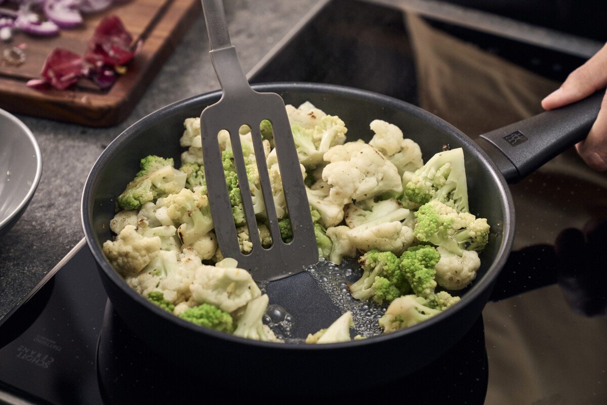 Zwilling - Madura Plus Sauterpande - Keramisk - Ø 28 Cm - Sort