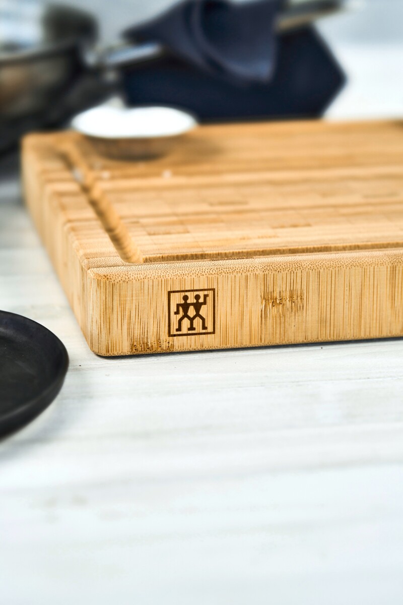 Zwilling - Skærebræt Med Saftrille - Bambus - Brun - 42X31 Cm