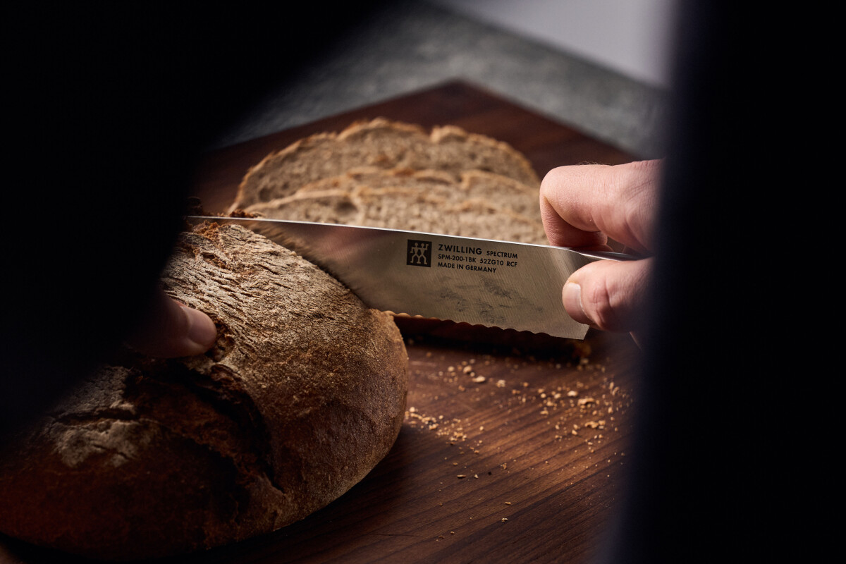 Zwilling - Spectrum Brødkniv - Sort - 20 Cm